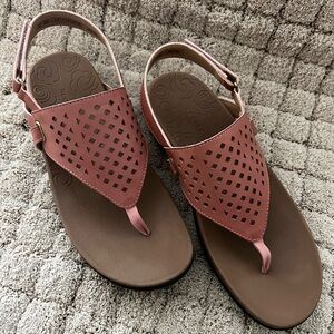 Women's Pink Leather Laser-Cut Thong Sandals